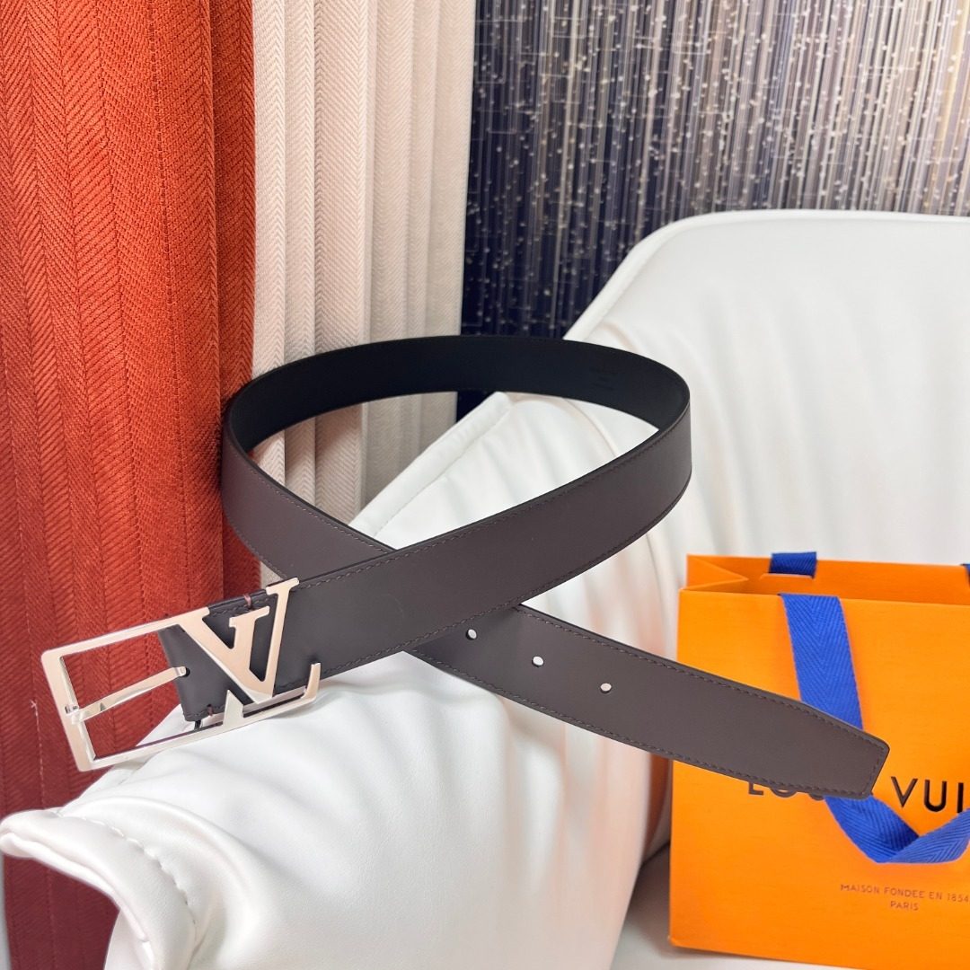 Louis Vuitton Reversible Leather Belt