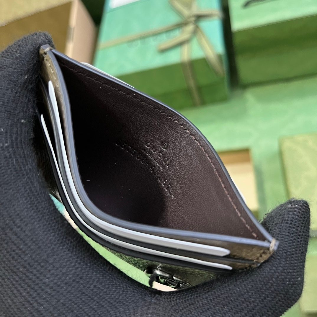 Wallet8
