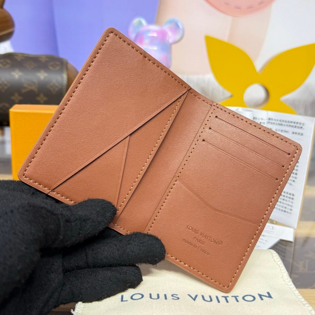 Louis Vuitton Leather Card Holder Wallet