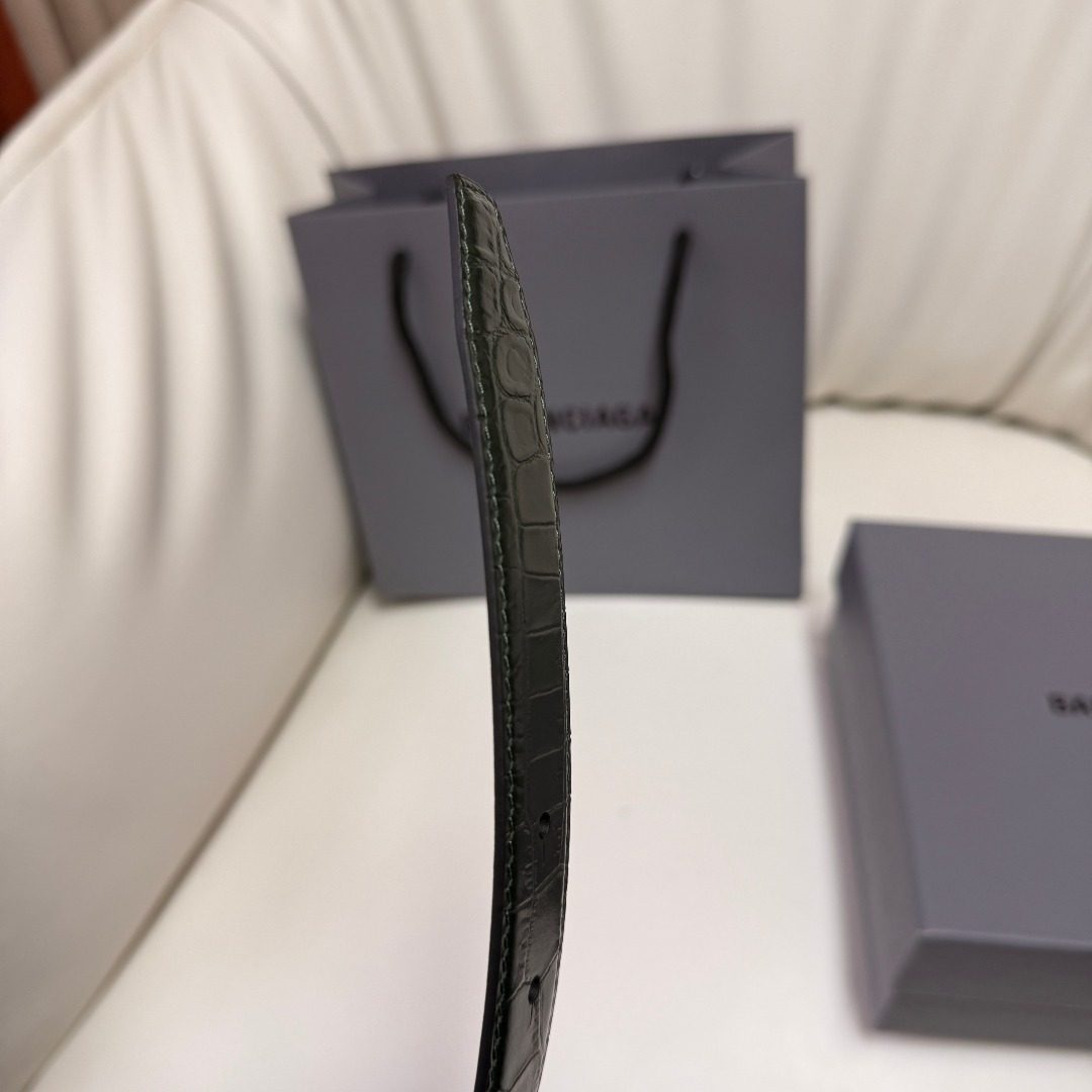 Luxury Crocodile Embossed Leather Belt