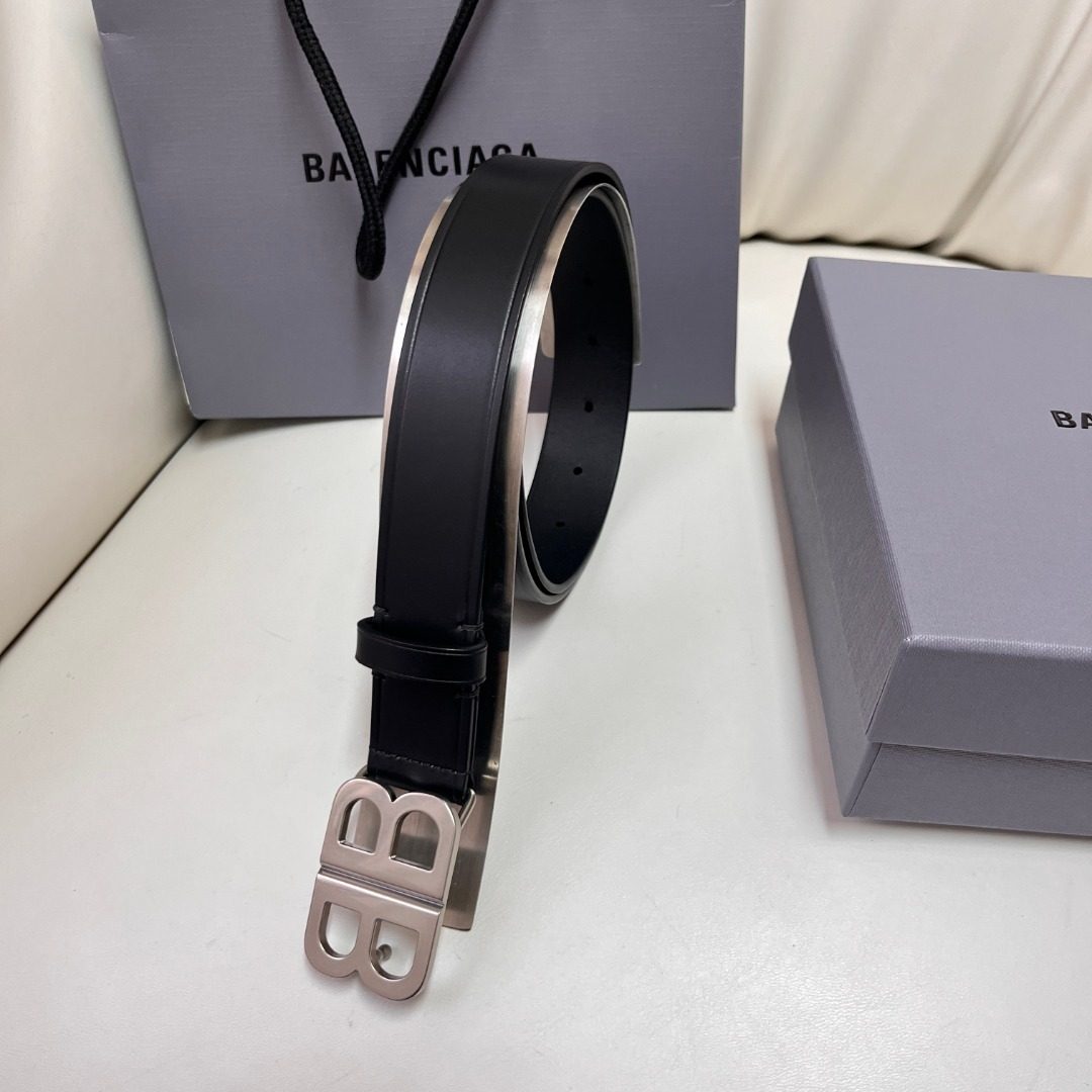 Balenciaga BB Logo Leather Belt
