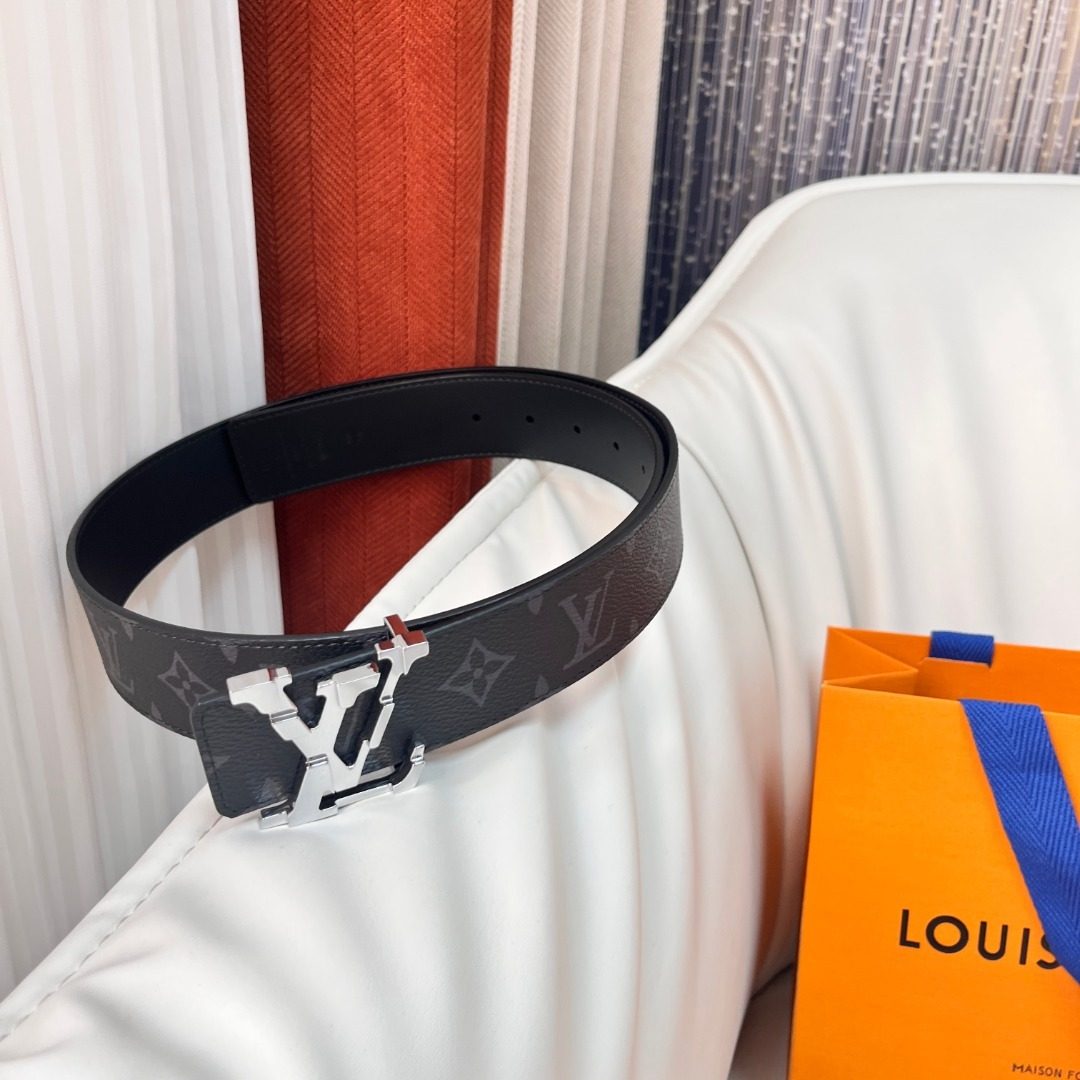 Louis Vuitton Monogram Canvas Belt