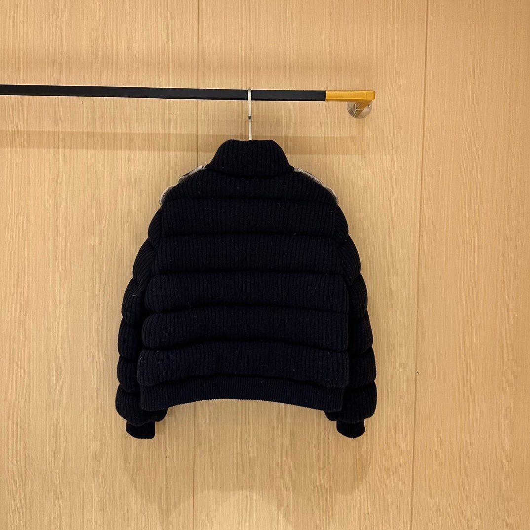 Navy Ribbed Quilted Puffer Jacket