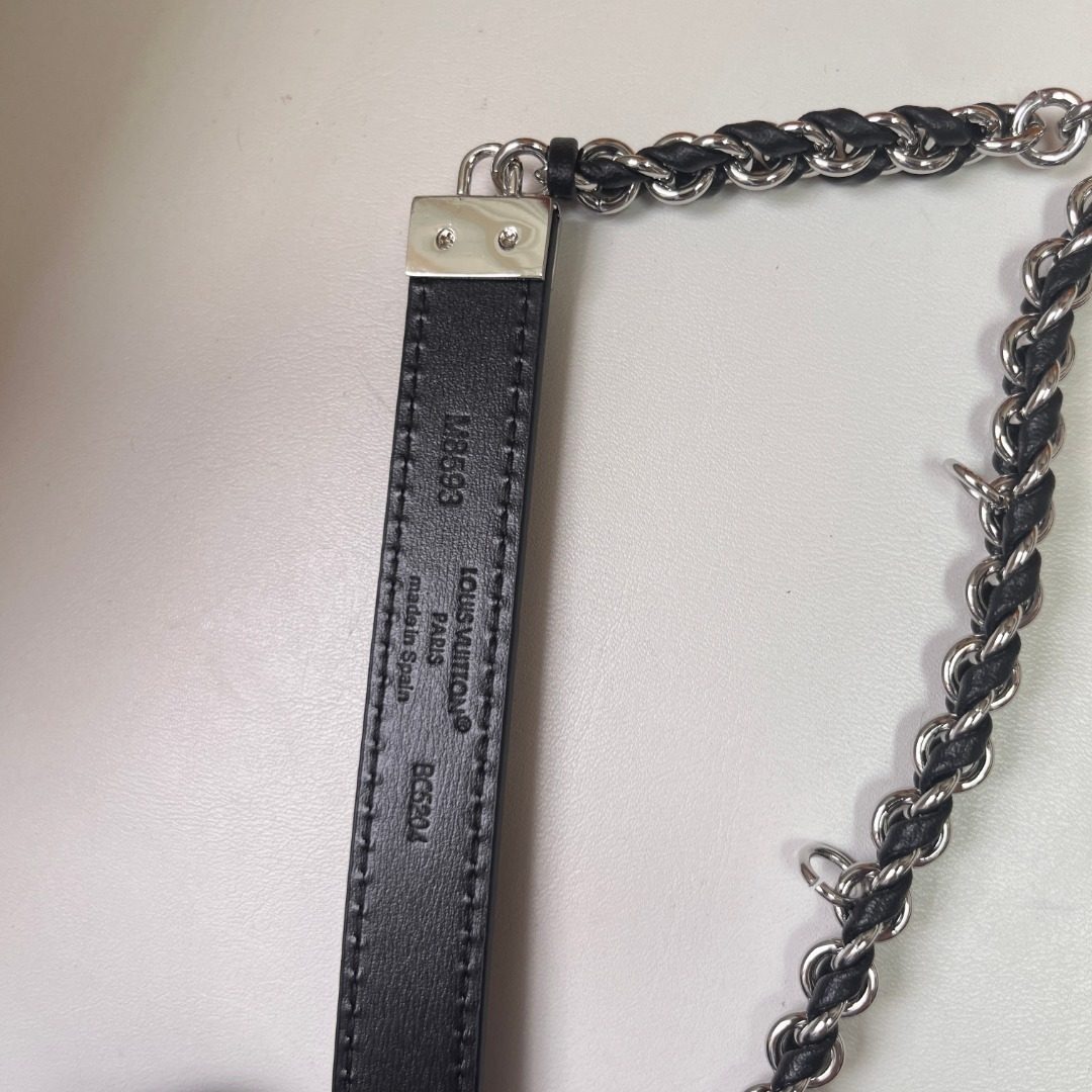 Gucci Chain Leather Belt with Rhinestone Buckle