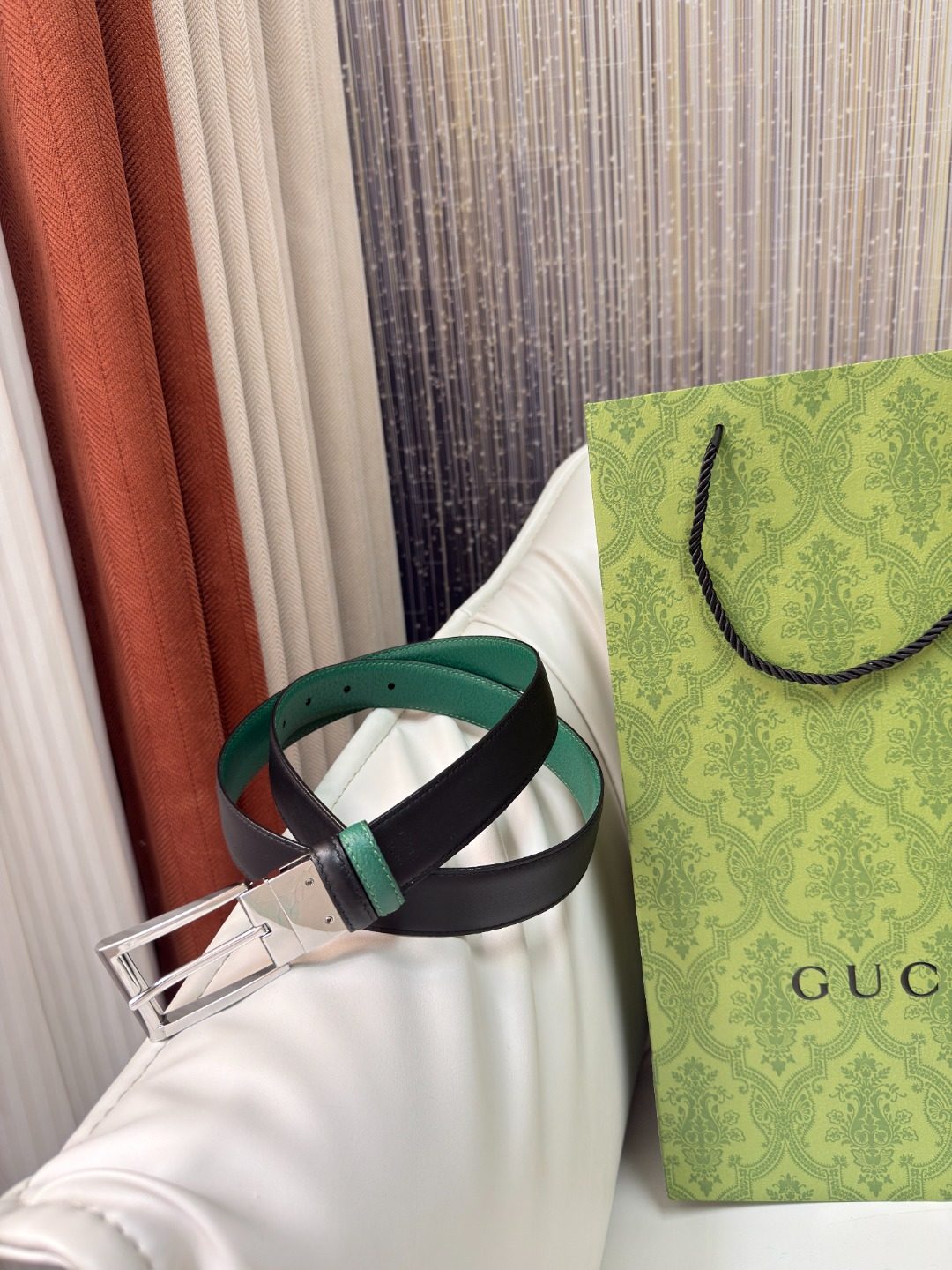 Gucci Black and Green Leather Reversible Belt