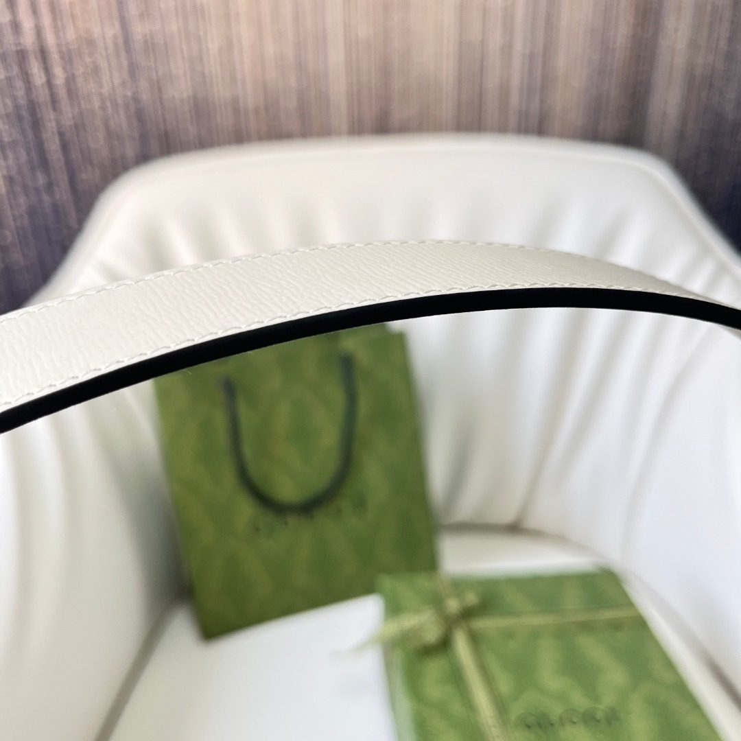 Gucci GG Marmont Leather Belt White