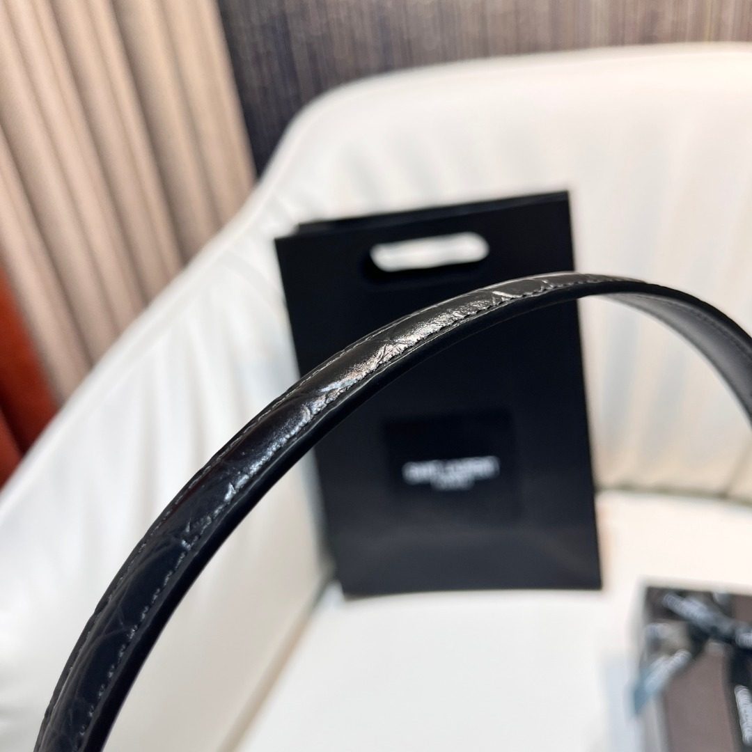 Luxury Black Leather Belt with Gold Buckle