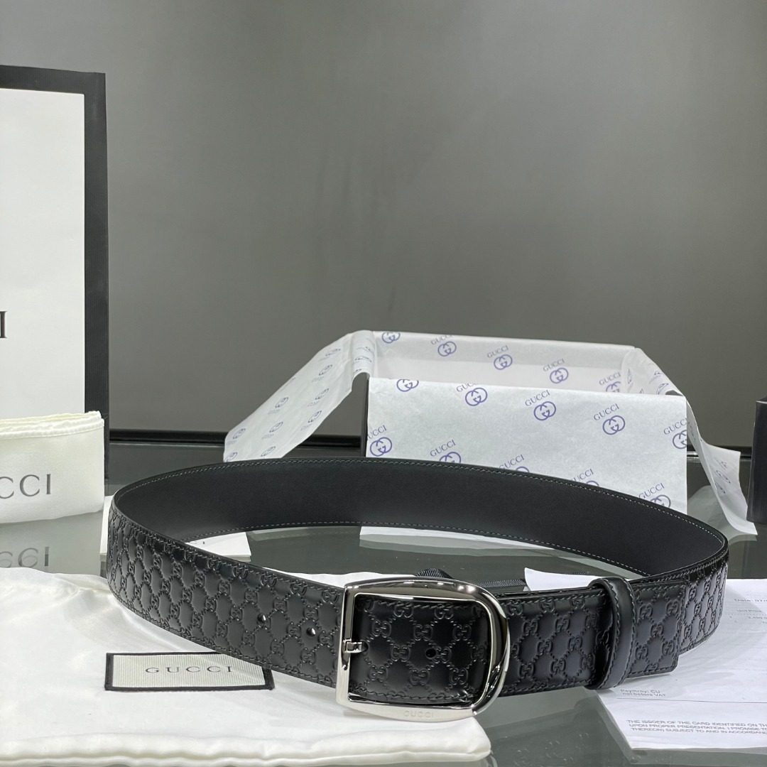 Gucci GG Embossed Leather Belt Black