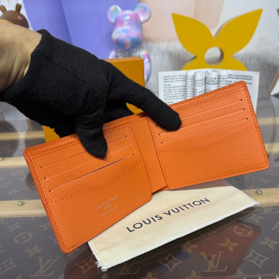 Louis Vuitton Epi Leather Card Holder Orange