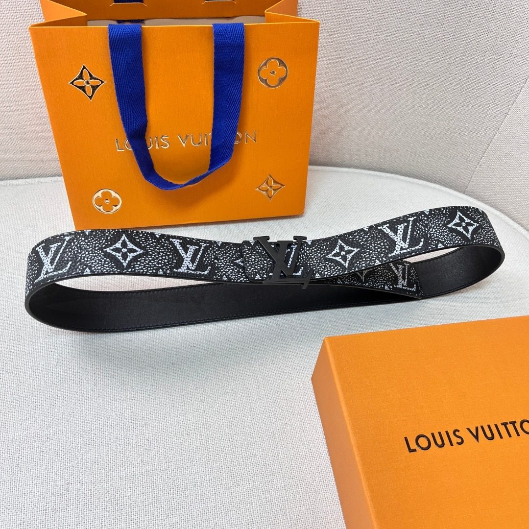 Louis Vuitton Monogram Canvas Belt