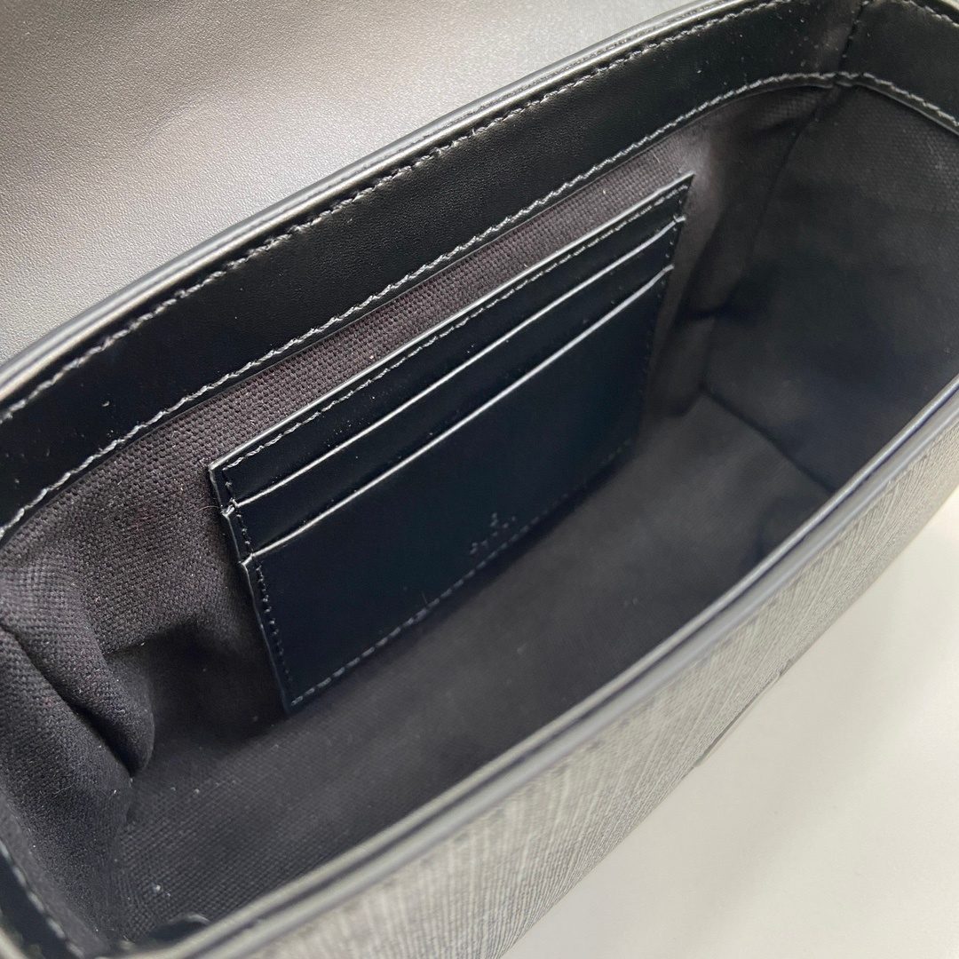 Gucci GG Canvas Crossbody Wallet Bag