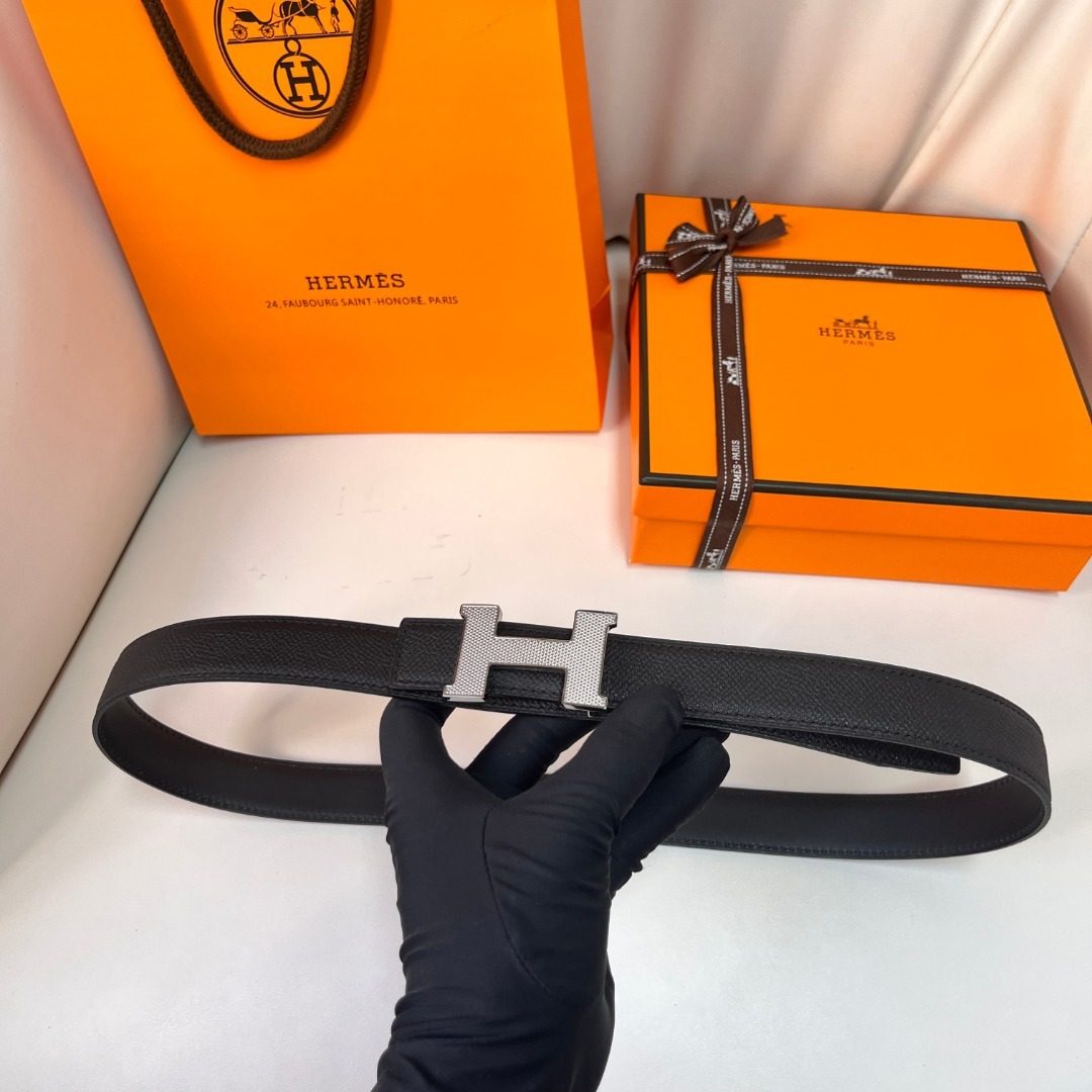 Hermès H Buckle Reversible Leather Belt