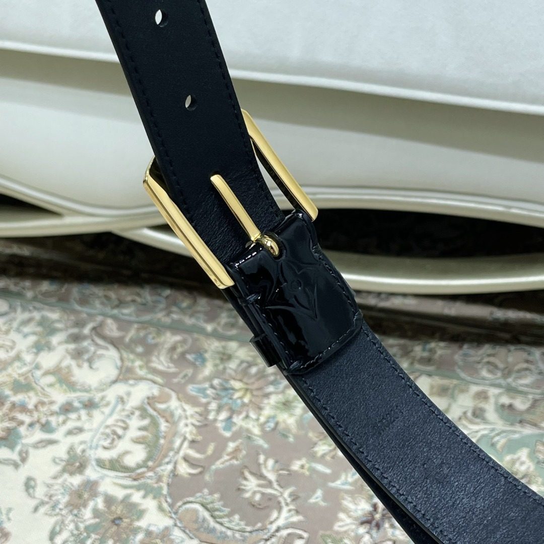 Louis Vuitton Damier Leather Belt with Gold Buckle