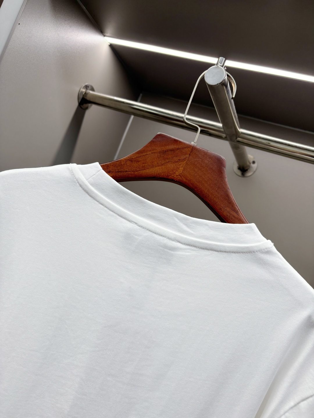 Burberry White Crewneck T-Shirt