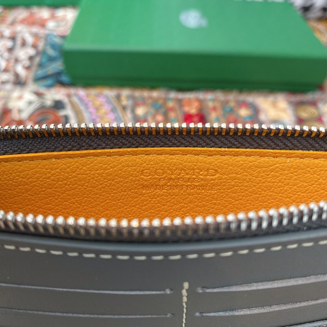 Goyard Anjou Zipped Wallet Orange