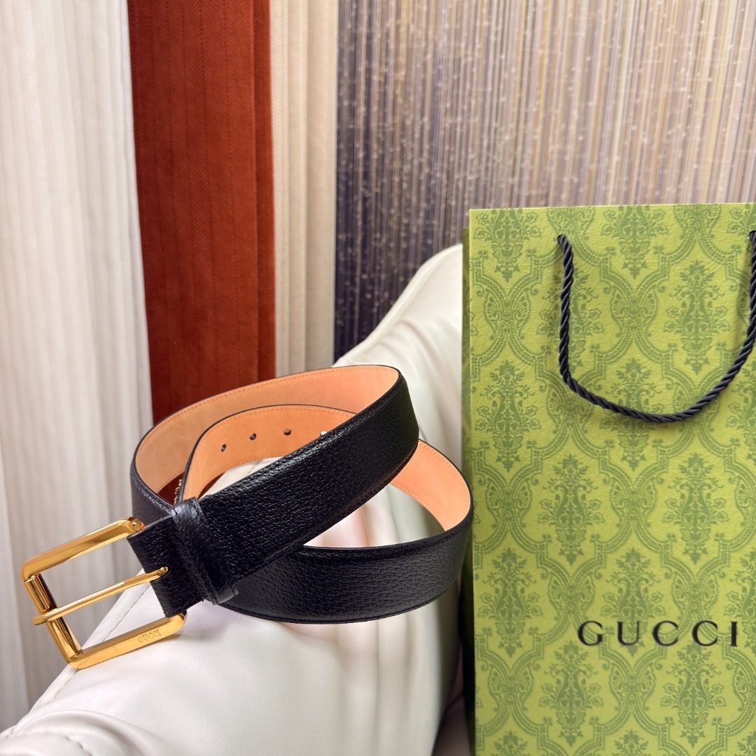 Gucci Black Leather Belt with Gold Buckle