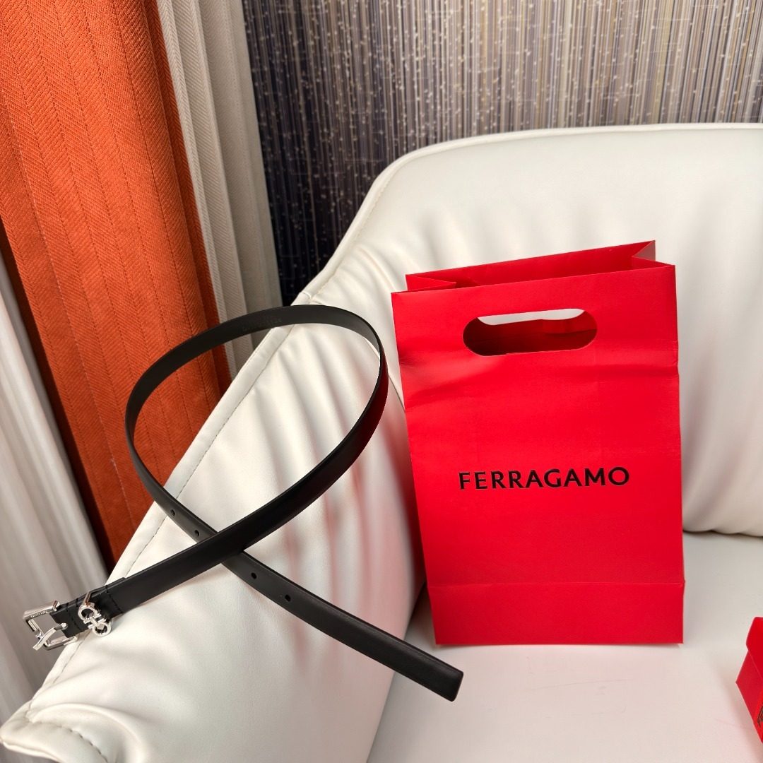 Ferragamo Black Leather Belt with Silver Hardware