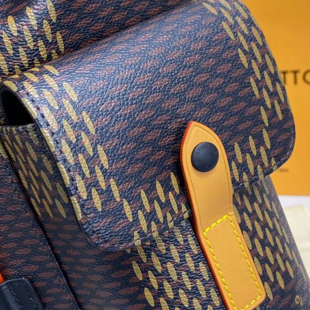 Louis Vuitton Monogram Canvas Shoulder Bag