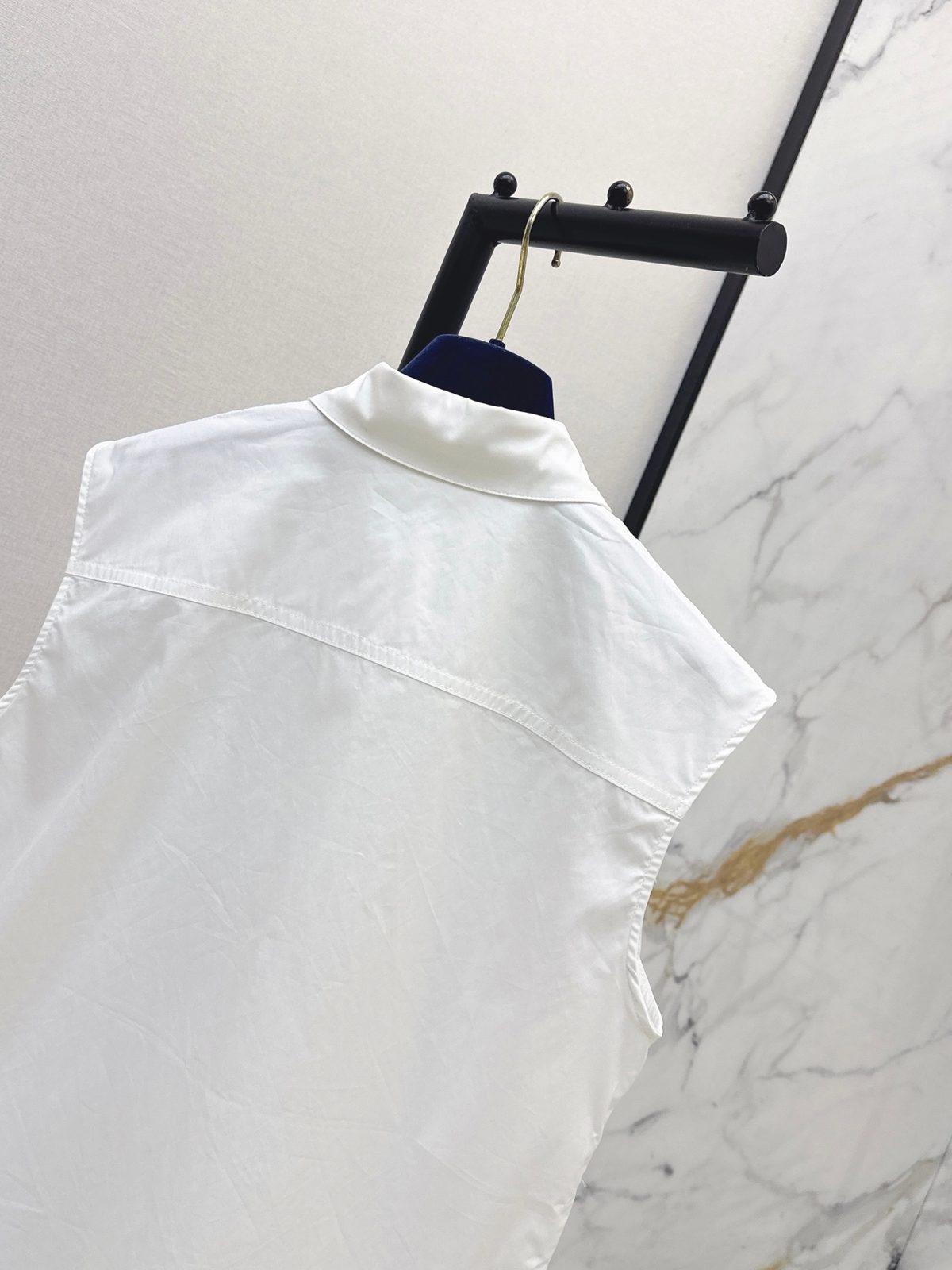White Cotton Sleeveless Collared Shirt