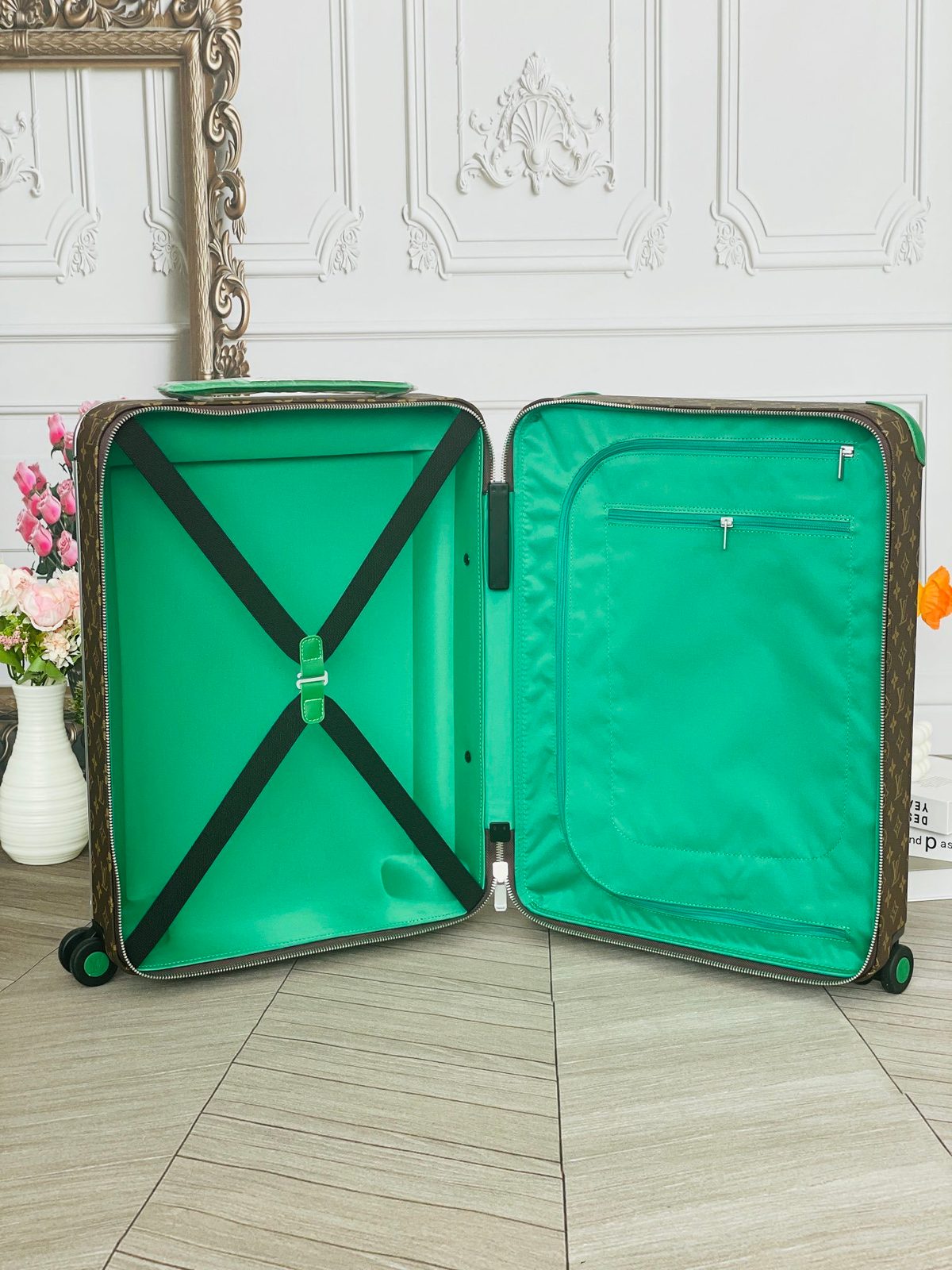 Louis Vuitton Monogram Canvas Rolling Luggage