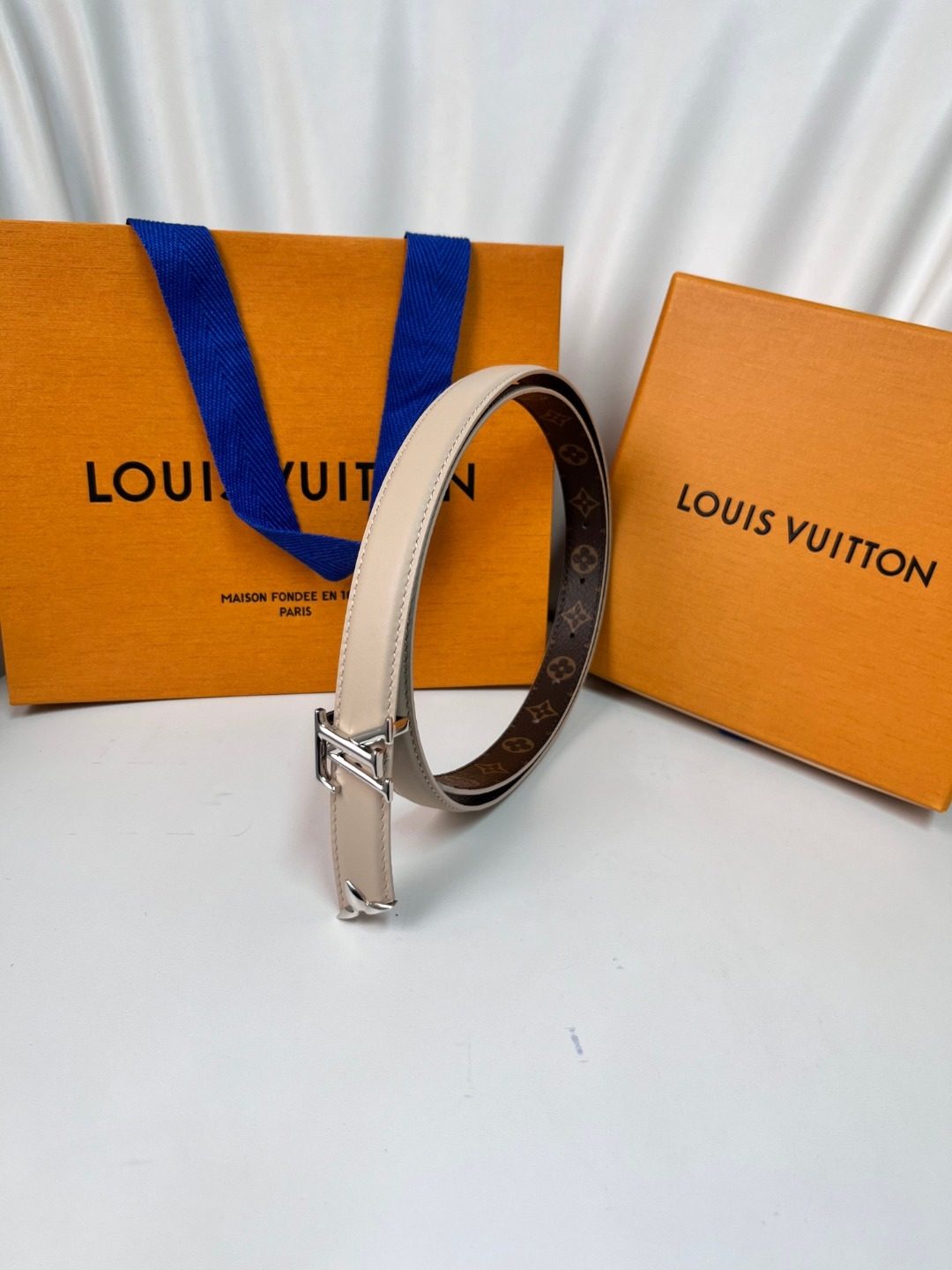 Louis Vuitton Monogram Reversible Leather Belt