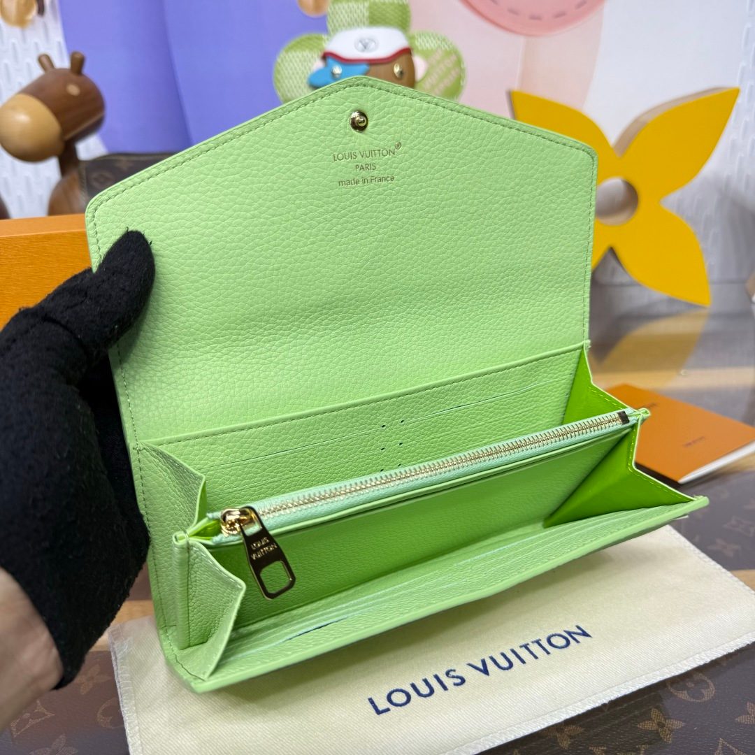 Louis Vuitton Leather Wallet Green