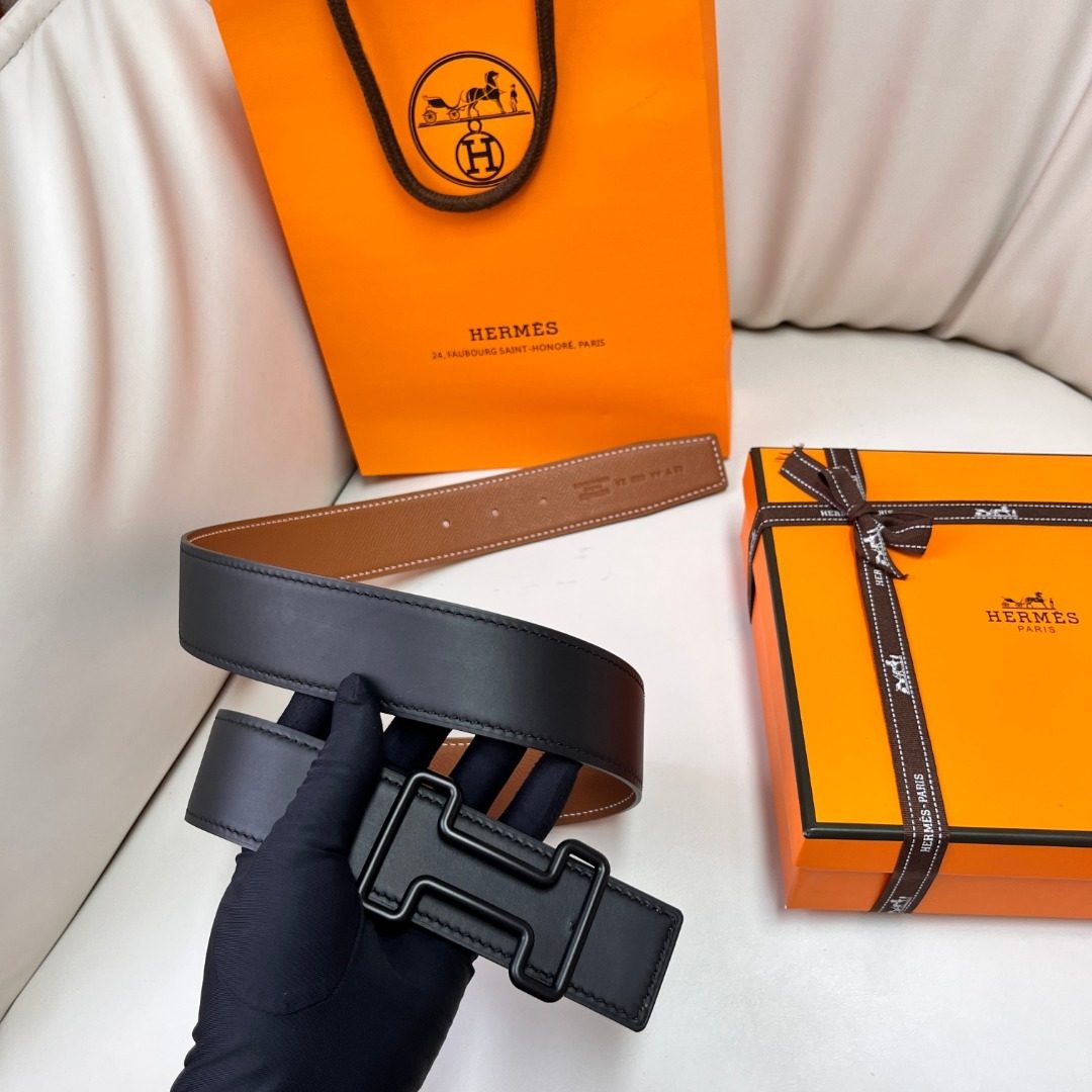 Hermès Reversible Leather Belt with H Buckle