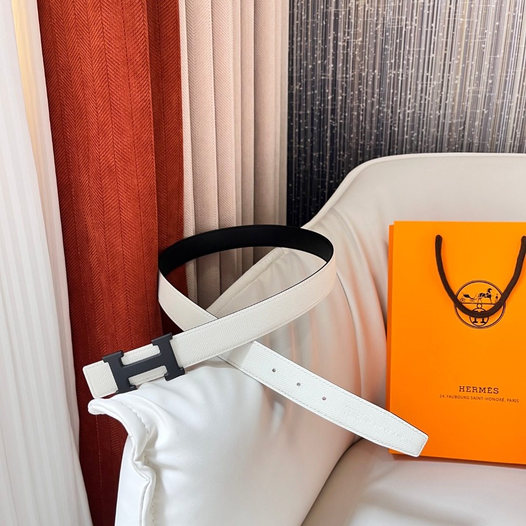 Hermès H Reversible Leather Belt
