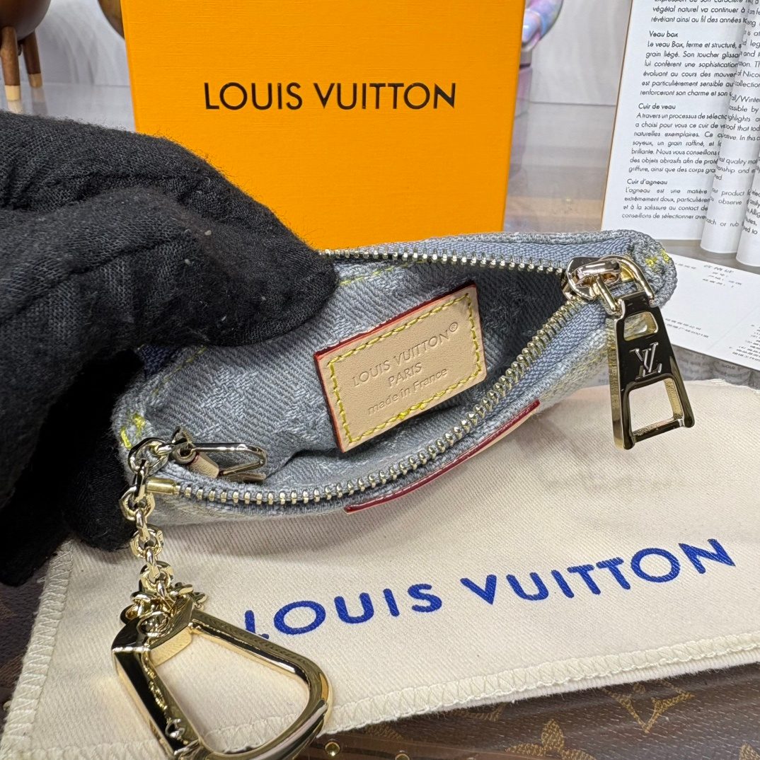 Louis Vuitton Epi Leather Pouch with Chain