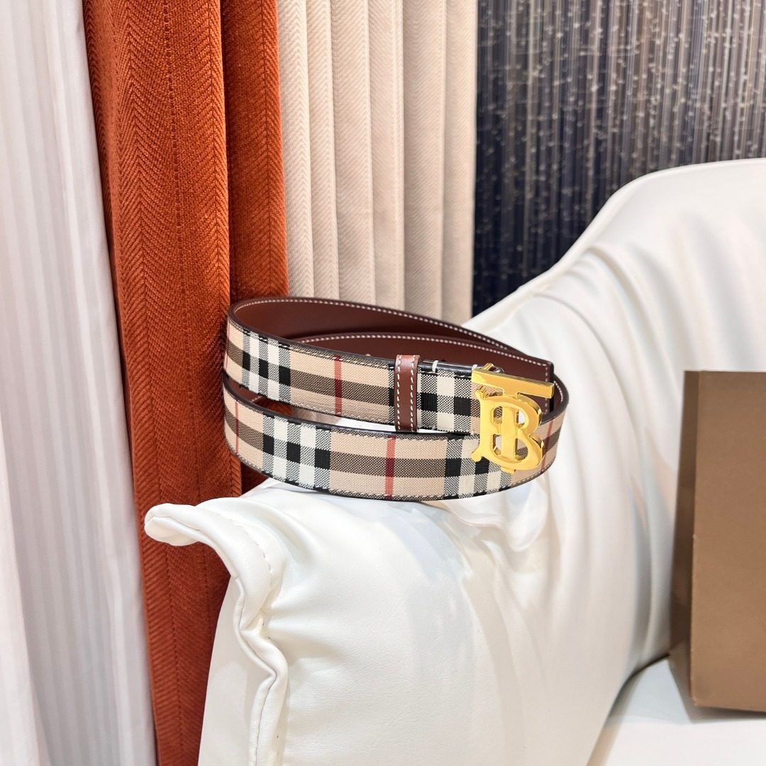 Burberry Vintage Check Leather Belt