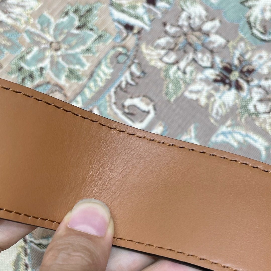 Louis Vuitton LV Initiales Leather Belt