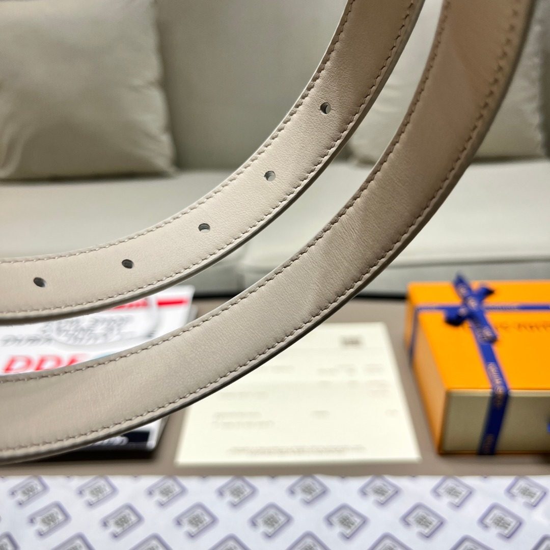 Louis Vuitton Monogram Canvas Leather Belt