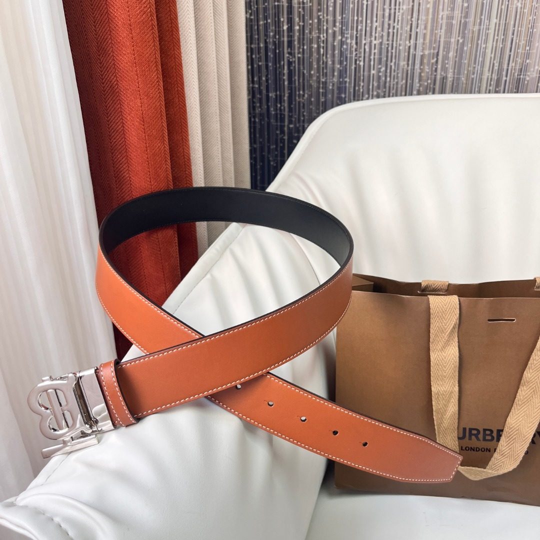 Burberry TB Reversible Leather Belt