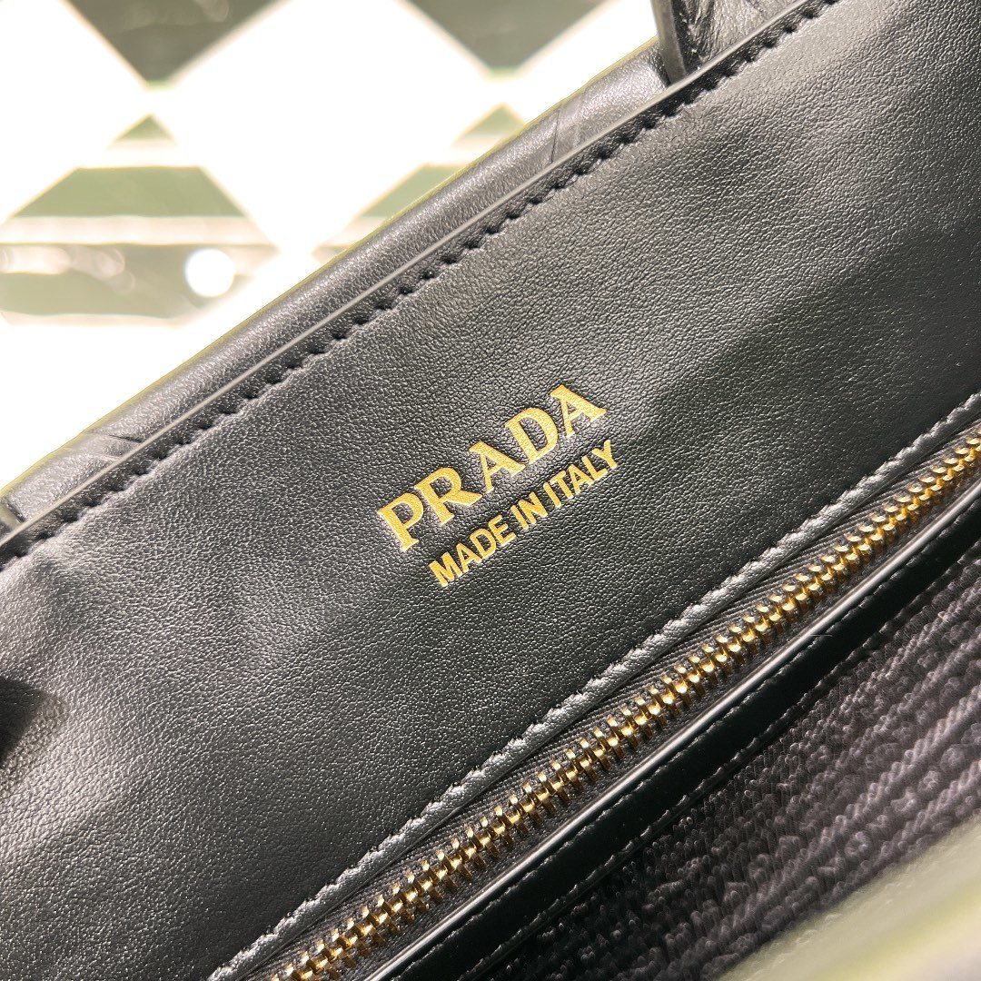 Prada Milano Black Leather Shoulder Bag