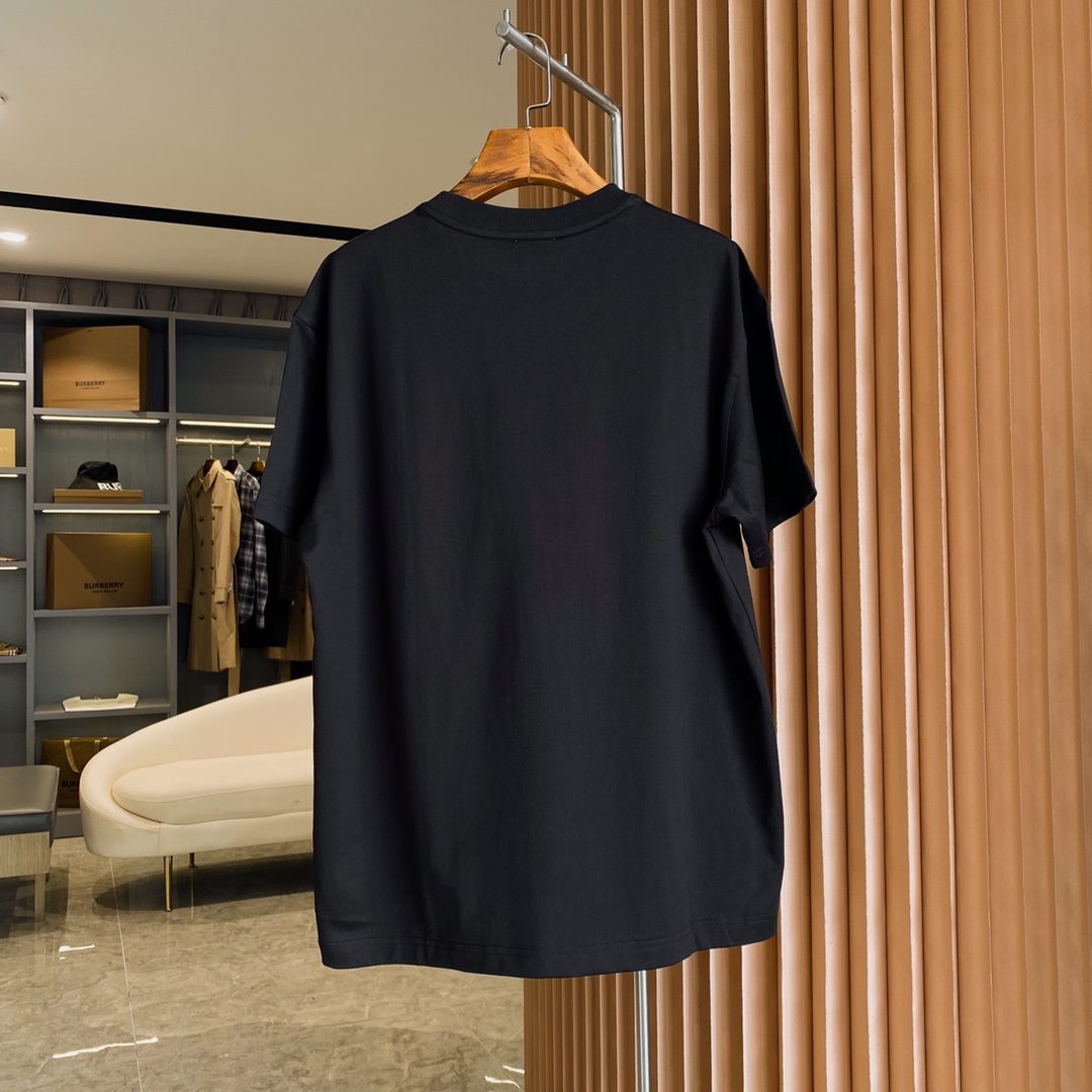 Burberry Logo Print Black T-Shirt
