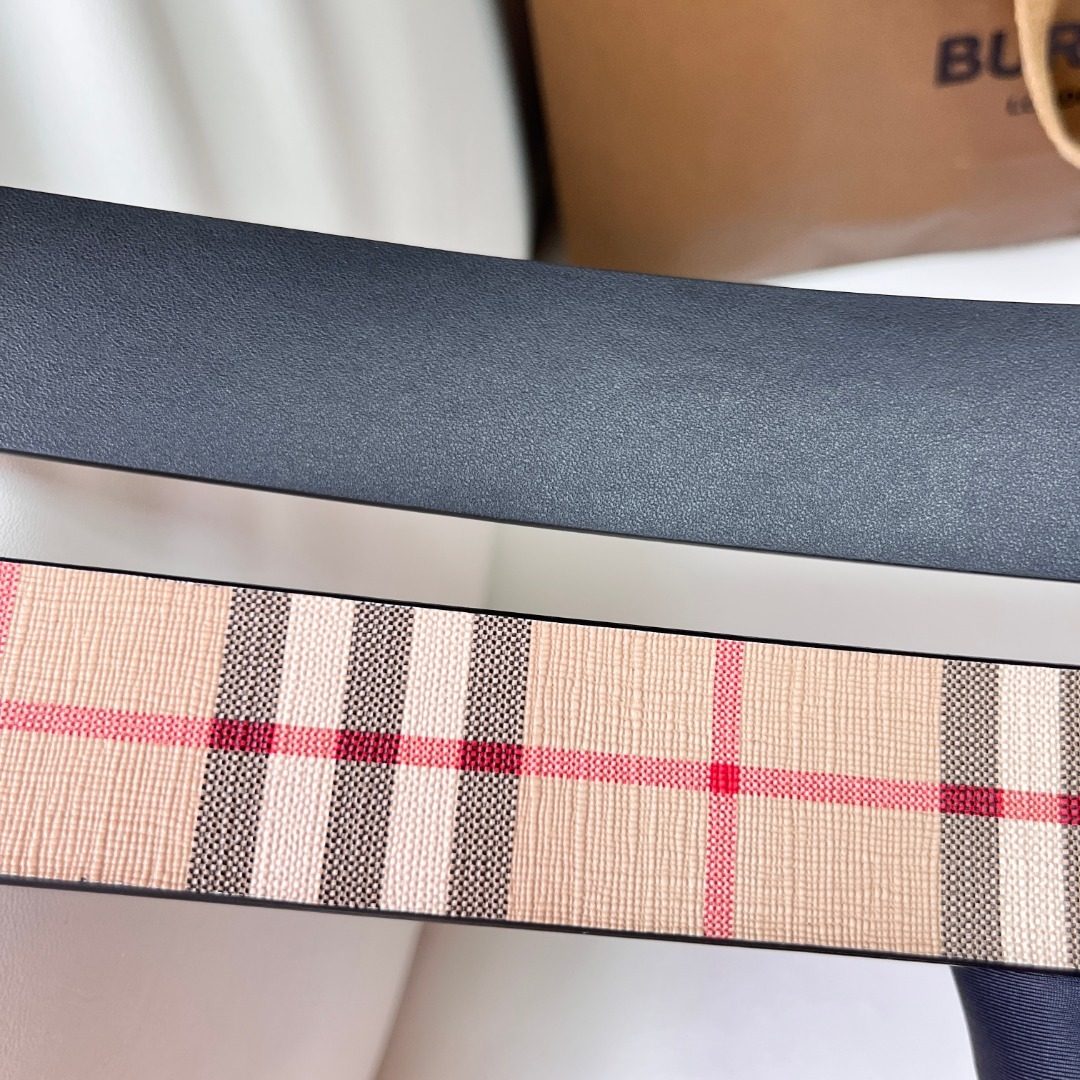 Burberry Vintage Check Canvas Belt