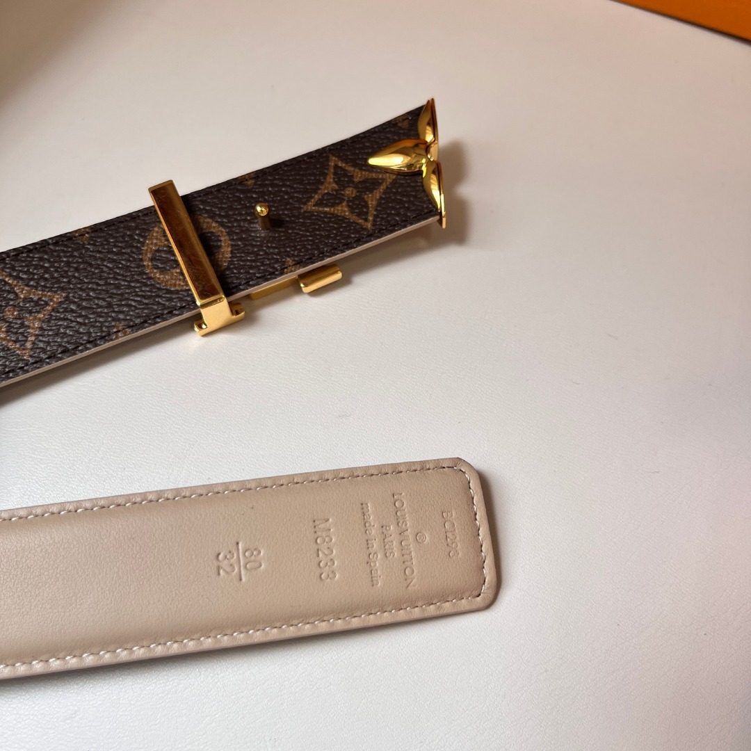 Louis Vuitton Monogram Canvas Leather Belt