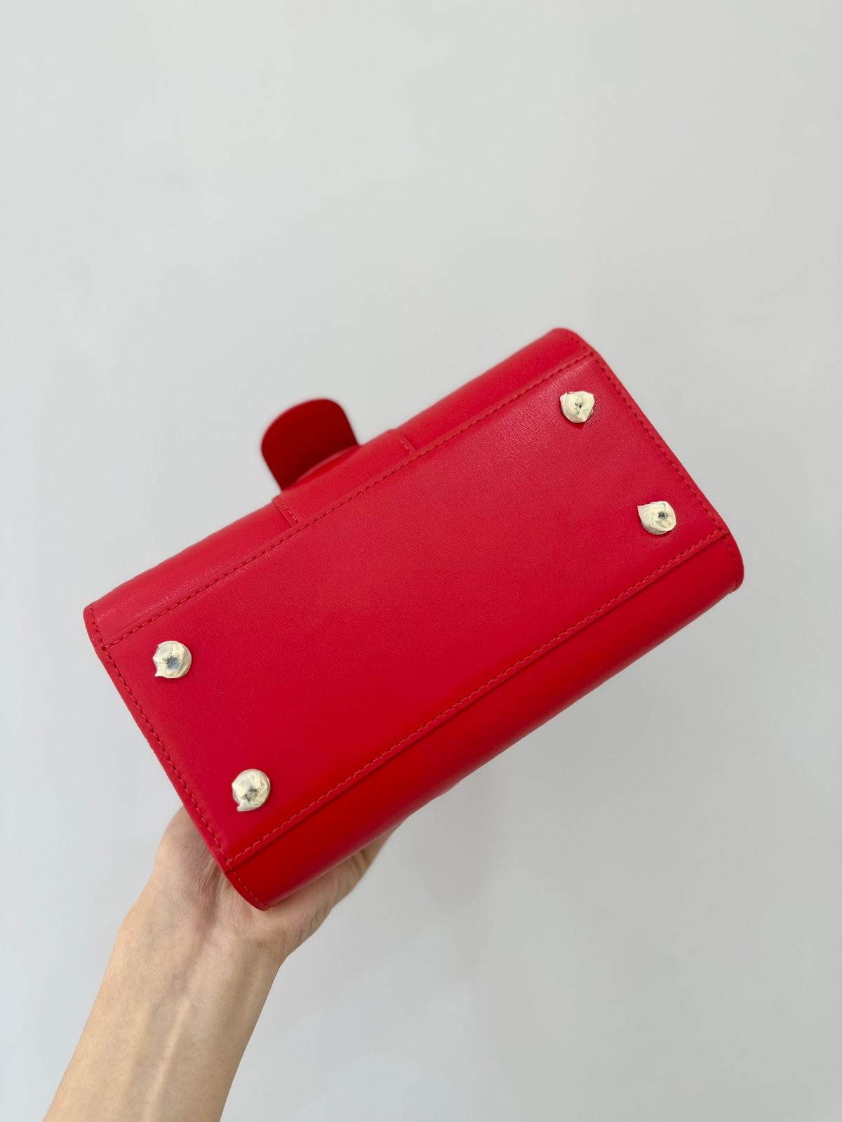 Delvaix Red Leather Shoulder Bag