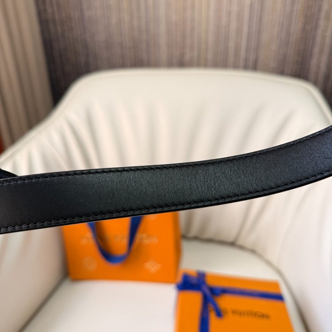Louis Vuitton Monogram Reversible Belt