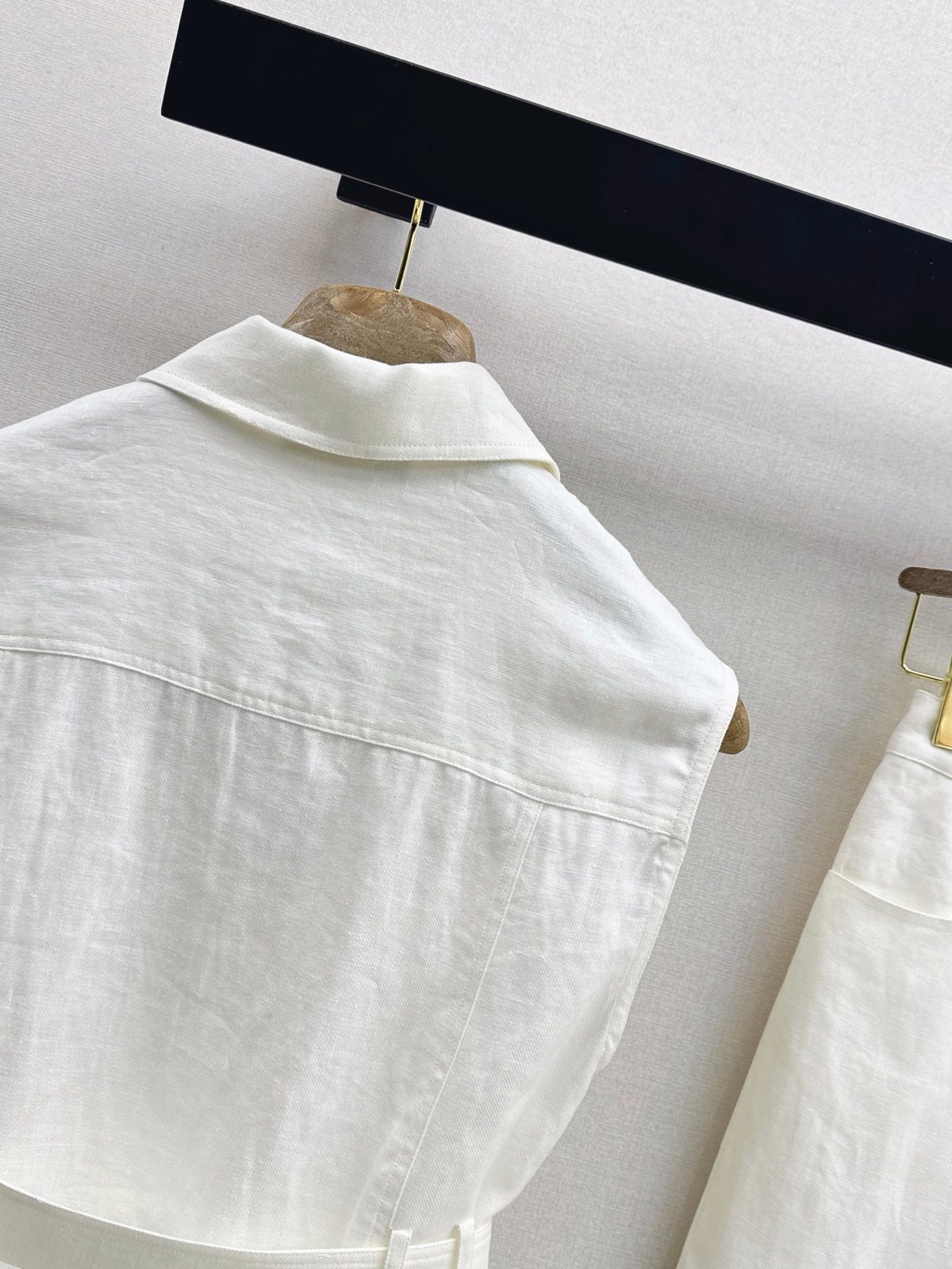 Loro Piana Linen Sleeveless Shirt Vest