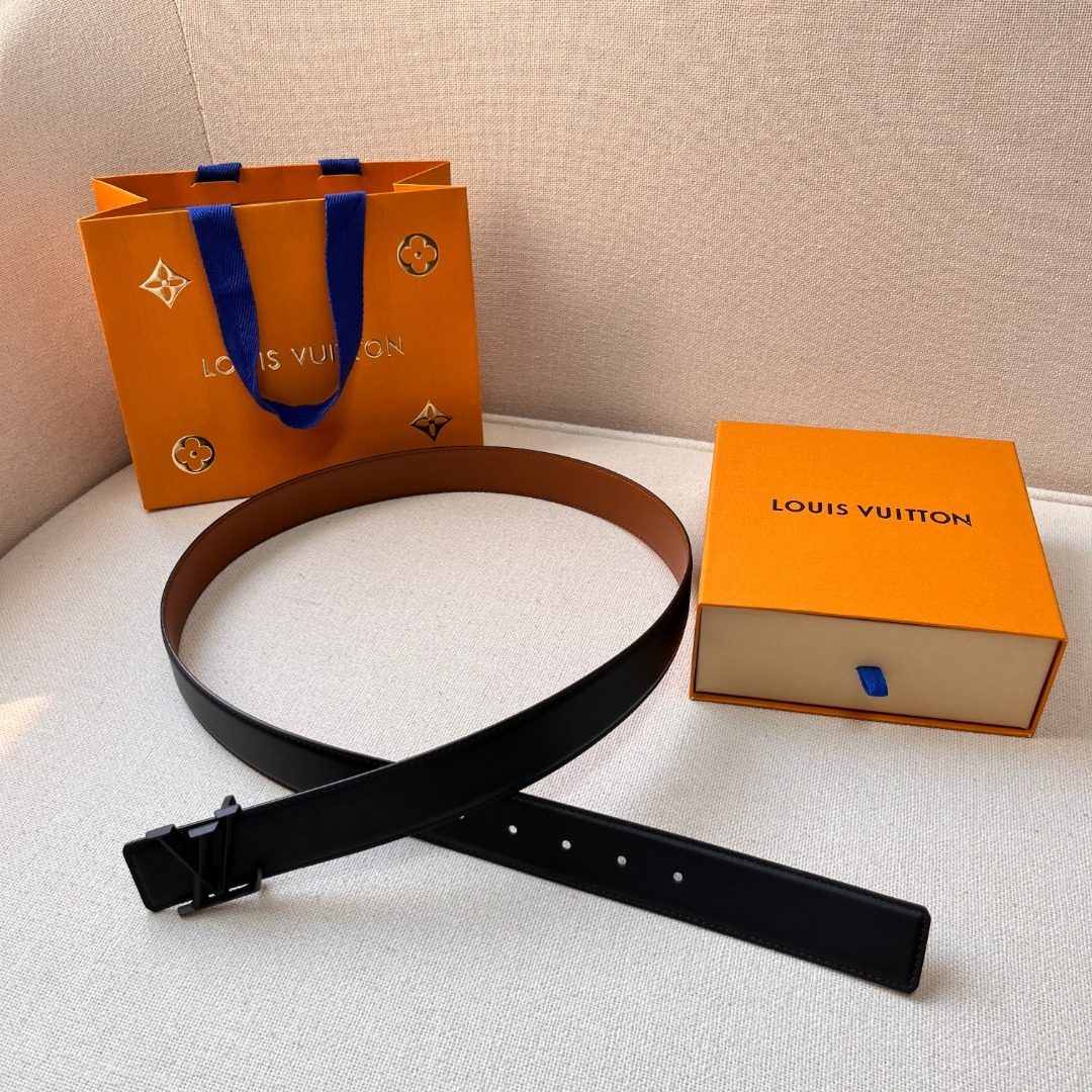 Louis Vuitton Reversible Leather Belt