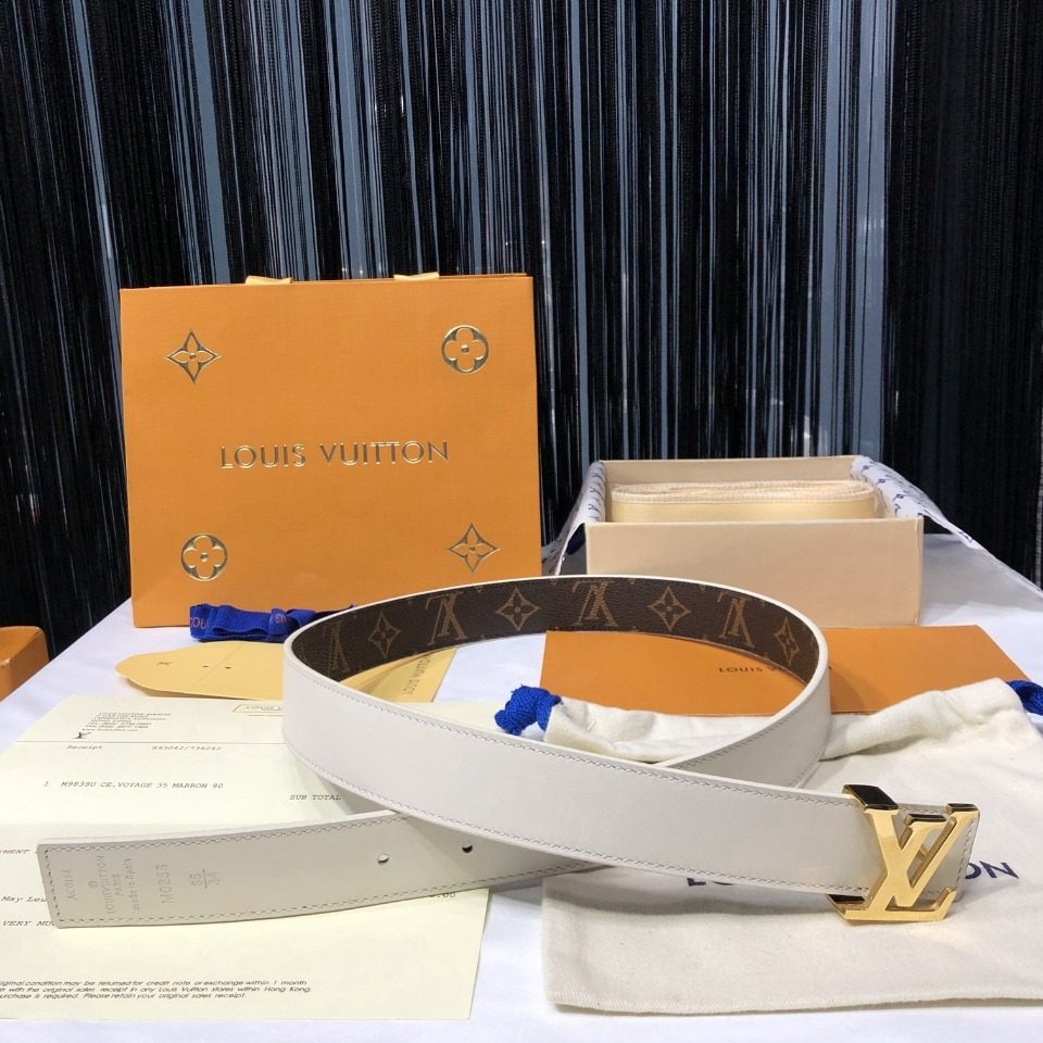 Louis Vuitton LV Initiales Reversible Leather Belt