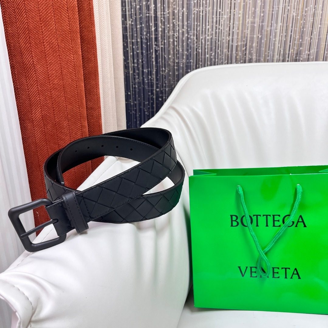 Bottega Veneta Intrecciato Leather Belt Black
