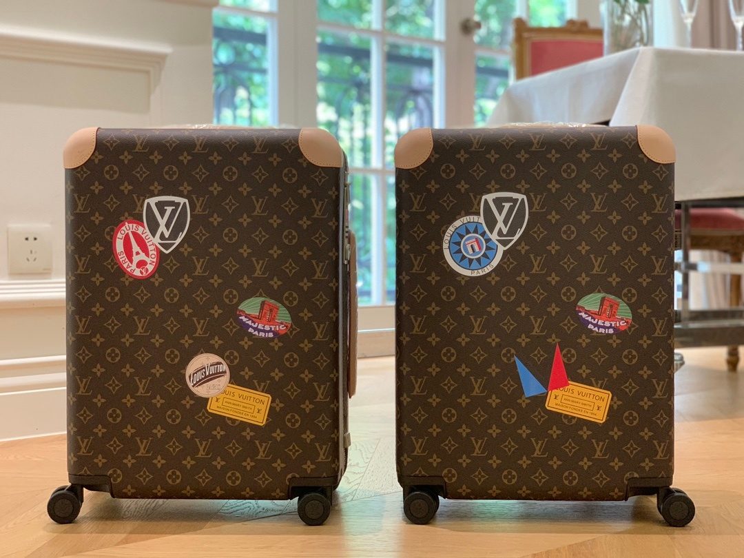 Louis Vuitton Monogram Horizon Luggage Set