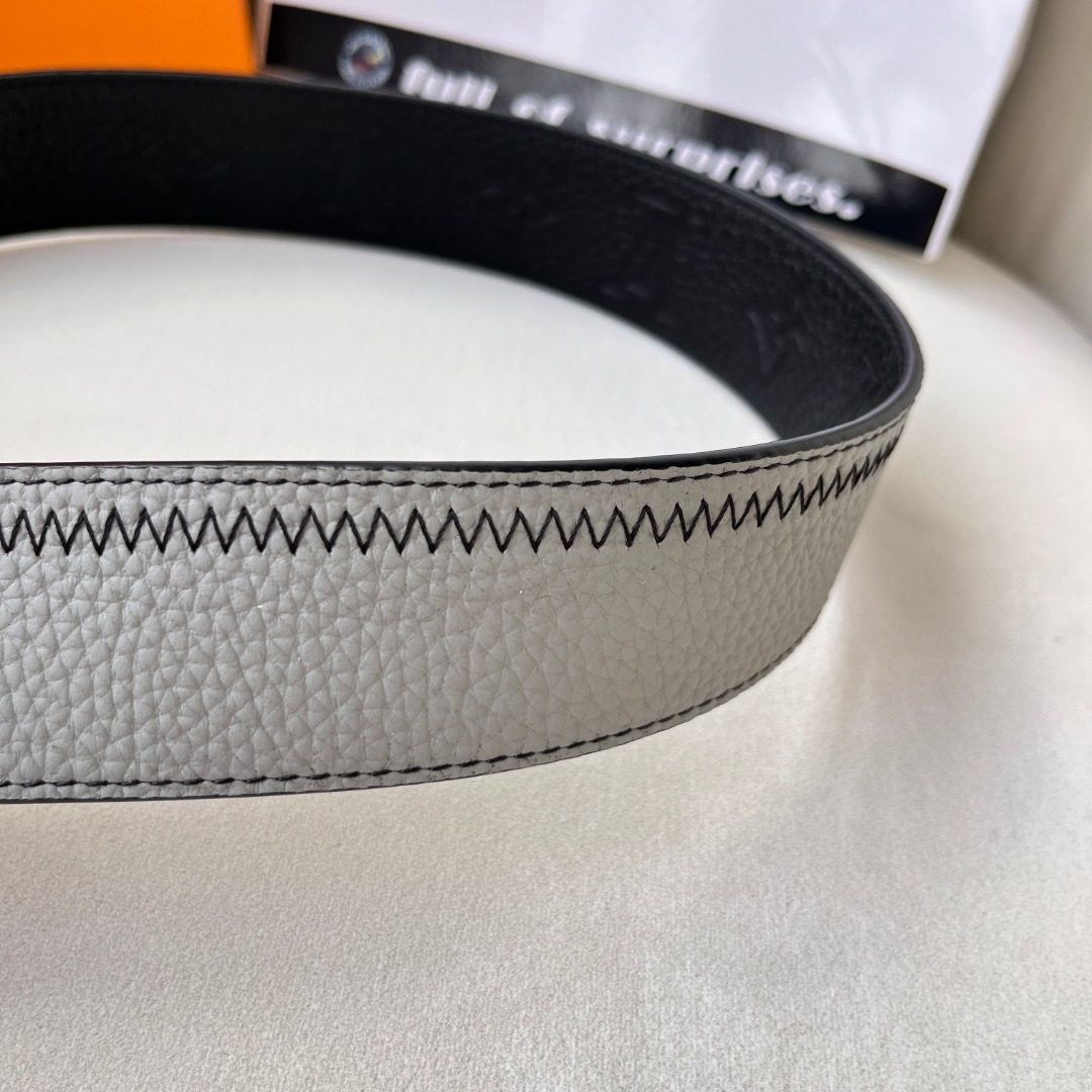 Louis Vuitton LV Initials Leather Belt