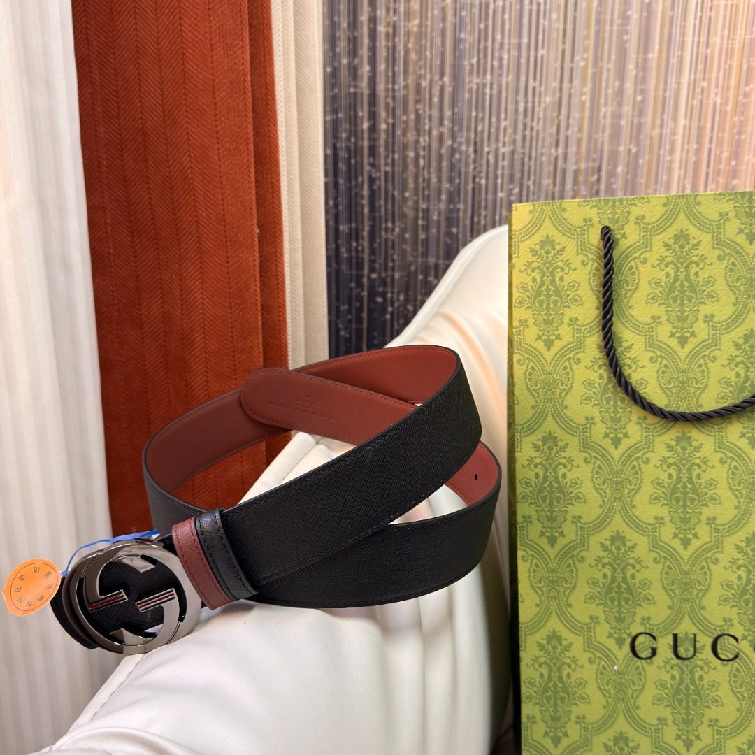 Gucci GG Reversible Leather Belt