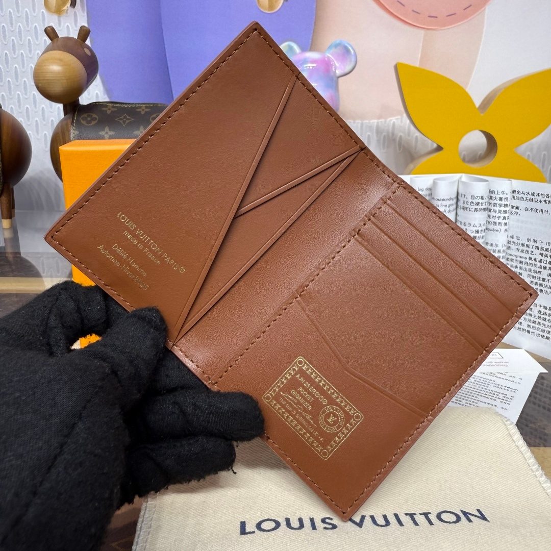 Louis Vuitton Leather Bifold Wallet Caramel