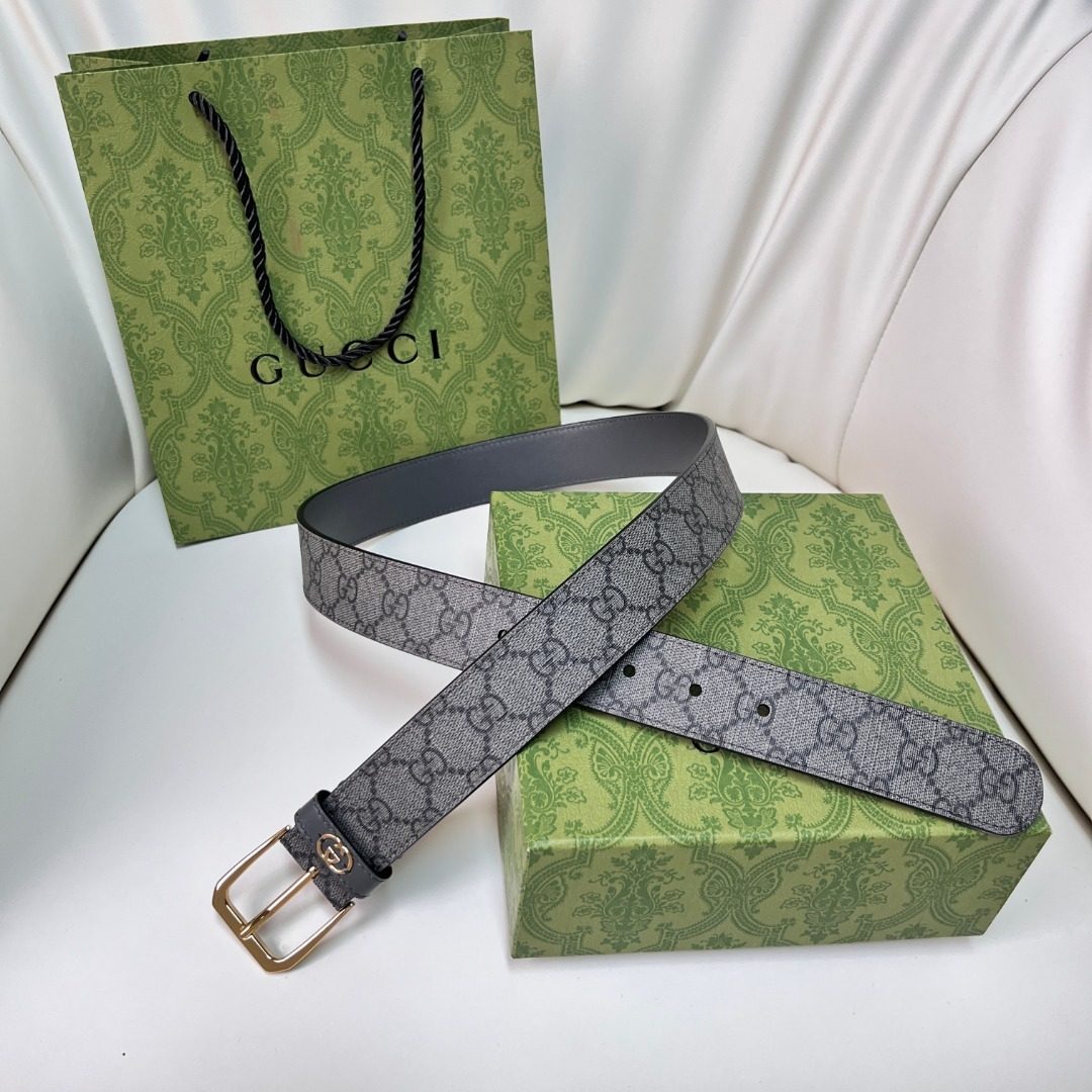 Gucci GG Canvas Reversible Leather Belt