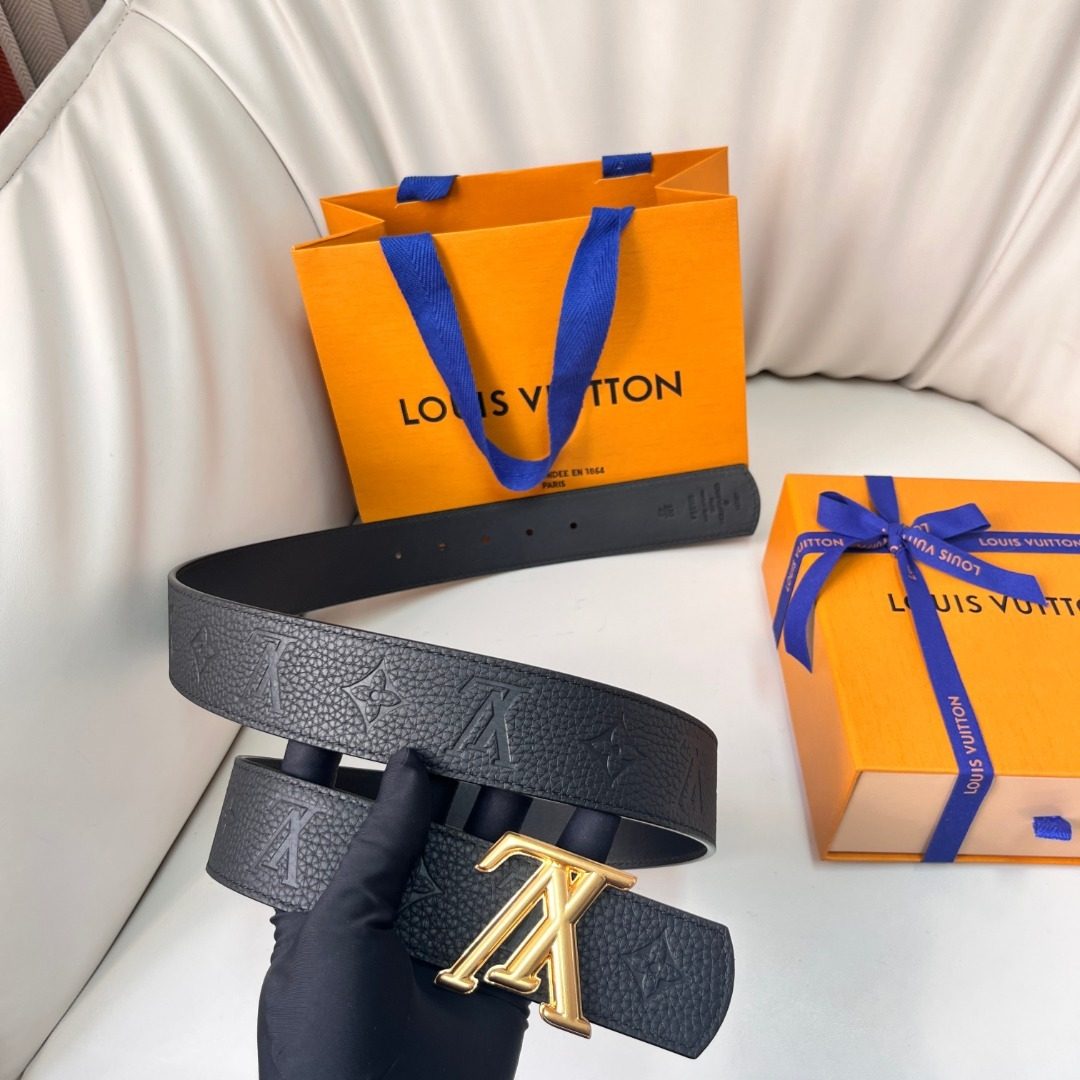 Louis Vuitton Monogram LV Belt Black