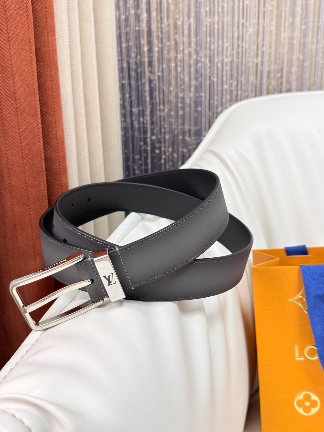 Louis Vuitton Leather Buckle Belt